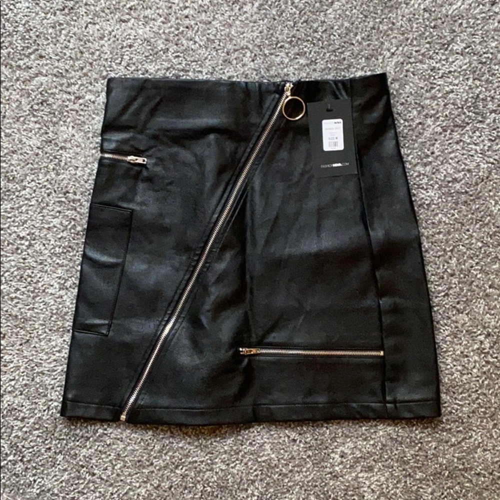 FashionNova black janelle skirt